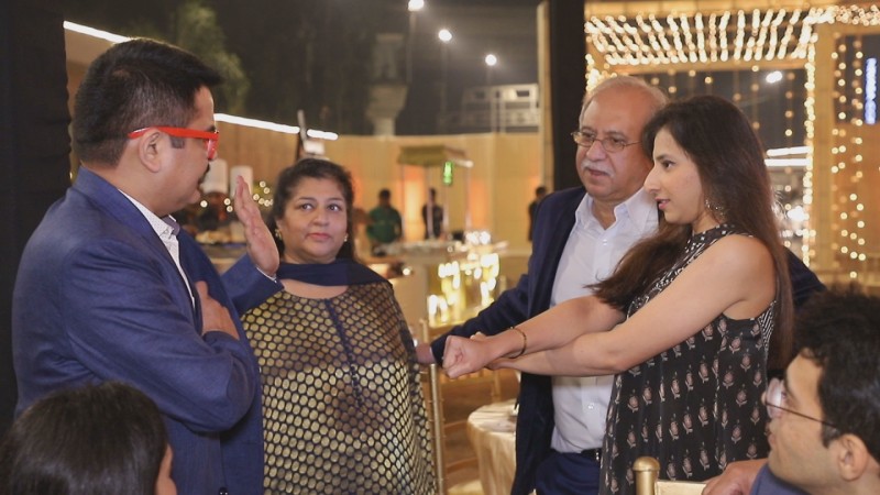 Top 10 Blunder Mistakes to Avoid When Hiring Wedding Entertainers